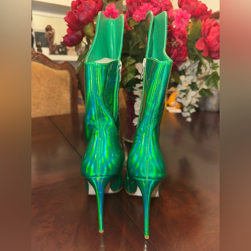 Azalea Wang HALO Women's Boots - Picture 4 of 5